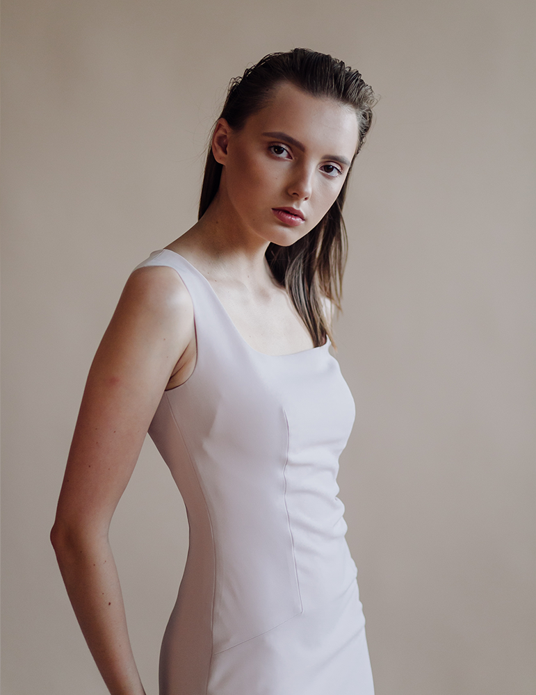V-neck T-shirts